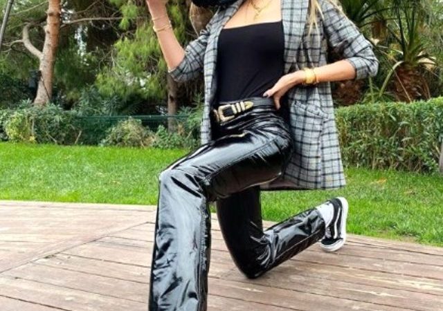 Şeyma Subaşı 100 Bin Aboneyi Geçti Şeyma Subaşı 100 Bin Aboneyi Geçti
