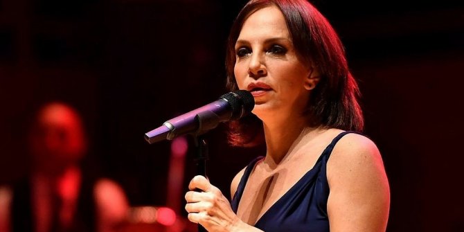 Sertap Erener; Autotune'a Karşıyım Sertap Erener; Autotune'a Karşıyım