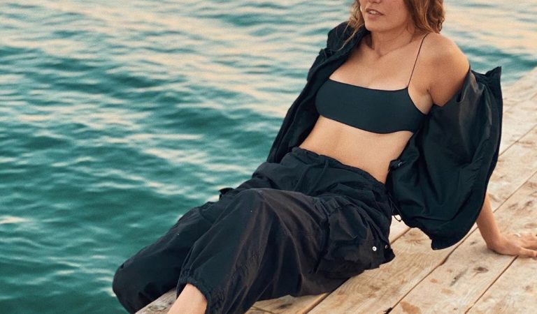 Serenay Sarıkaya Ayakları Serenay Sarıkaya Ayakları