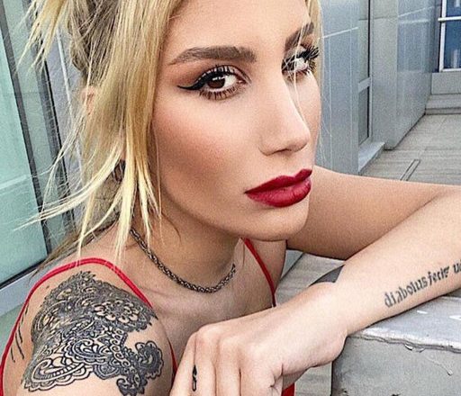 İrem Derici 'Vazgeçtim İnan' Video Klibi Yayında