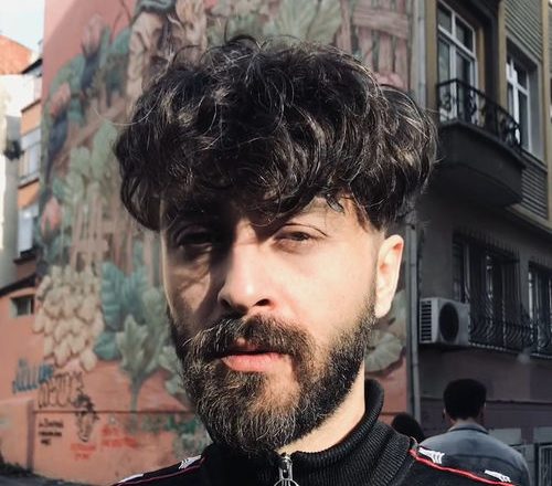 Şehinşah Gençliğini İşte Bu Vesikalık Fotoğraf ile Paylaştı!