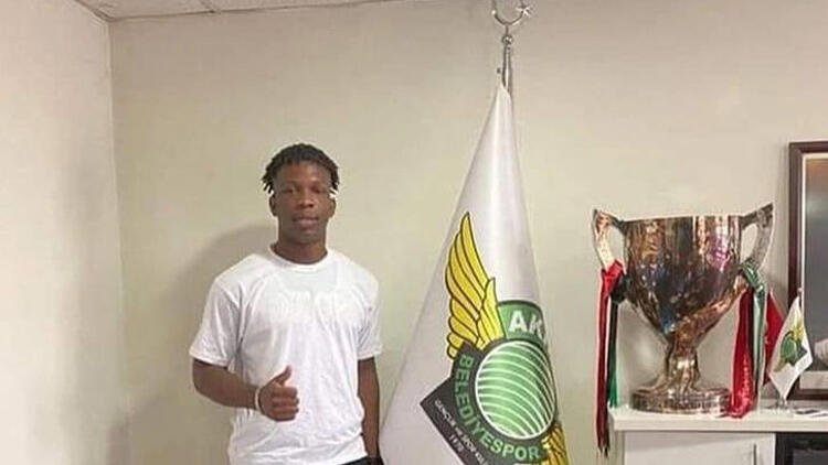 Akhisarspor'un şaibeli transferi; Martins Chisom Onyebueke! Futbolcu olmadığı ortaya çıktı