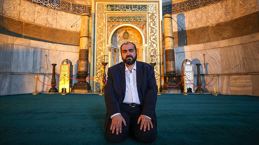 Ayasofya'nın Eski İmamı Boynukalın'dan Alkol Yasağına Şiirli Destek Ayasofya'nın Eski İmamı Boynukalın'dan Alkol Yasağına Şiirli Destek