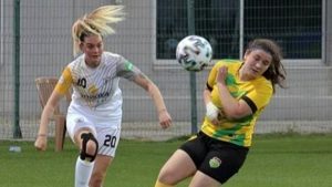 Survivor Aycan Yanaç ilk kez Kadın Futbol Ligi’nde forma giydi