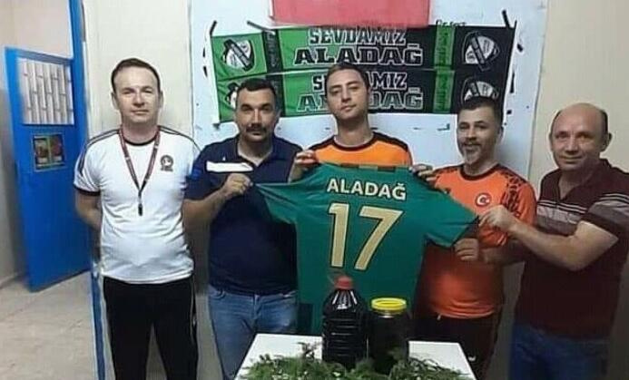10 kilogram pekmez karşılığında transfer oldu!