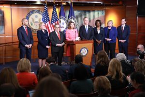 ABD Temsilciler Meclisi, Trump'ın azil maddelerini Senatoya yolladı
