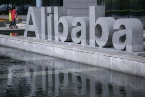 Alibaba'nın geliri Q3'te online alışverişteki artışın desteğiyle Wall Street beklentilerini aştı