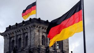 Almanya'da sanayi üretimi ağustosta arttı