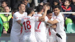 Antalyaspor kulüp rekoruyla sezonu tamamladı!