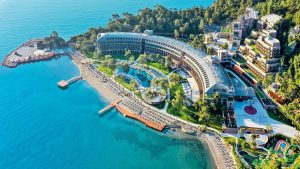 Antalya’ya 1.5 milyar TL’lik otel