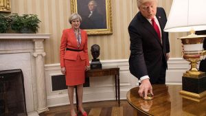 Başbakan'ın Trump paniği: Eyvah elimi tuttu, eşimi aramalıyım!
