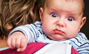 Bebeklerde görülen kabızlığın nedeni nedir aman dikkat!