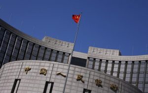 Çin Merkez Bankası'nın yuandaki düşüşü dengeleme niyetinde olduğunun sinyalini vermesiyle yuan yükseldi