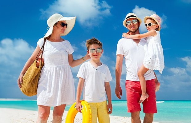 Çocuklu ailelerin yaz tatilinde alması gereken önlemler