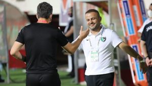 Denizlispor'a Süper Lig'de kalması için 1 puan yetecek!
