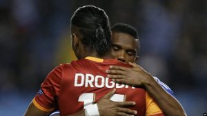 Didier Drogba ve Samuel Eto'o'nun oğulları aynı anda ilki yaşadı!