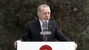 Erdoğan: Türkiye'nin en büyük bayrağını dikiyoruz