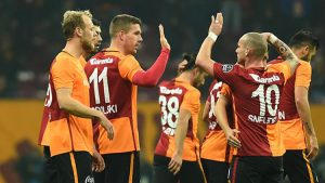Galatasaray 61 açılış maçının 42'sini kazandı!
