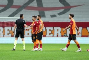 Galatasaray - Antalyaspor maçı sonrası olay sözler! Basiretsiz