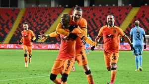 Galatasaray'da Fatih Terim yenilerle yine zafer peşinde! Fenerbahçe maçında...