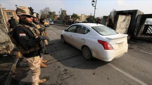 Irak'ta göstericilerin trafiğe kapattığı otoban, meydan ve köprü yeniden açıldı