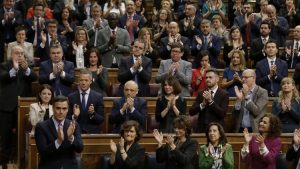 İspanya'da azınlık sol koalisyon kuruluyor