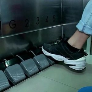 Koronavirüs sonrası asansörler ayakla artık çağrılacak