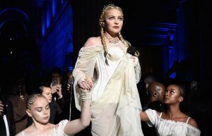 Madonna'nın MET Gala 2018'deki muhteşem performansı