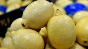 Mersin'de limonun fiyatı üreticiyi sevindirdi