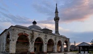 Muradiye Camii nerede ve nasıl gidilir? Türk Çini Sanatı'nın izlerini taşıyan bir başyapıt