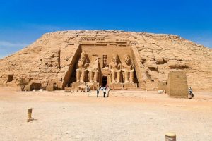 Ramses'in, eşine aşkını göstermek için yaptırdığı tapınak: Ebu Simbel