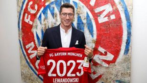 Robert Lewandowski, 2023'e kadar Bayern Münih'te