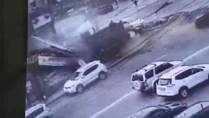 Rusya’da freni patlayan kamyon restorana daldı: 4 yaralı