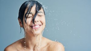 Soğuk duşun cildiniz üzerindeki faydaları