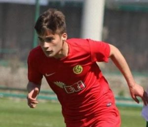 Son Dakika: Eskişehirspor'un 20 yaşındaki futbolcusu Kaan Öztürk hayatını kaybetti