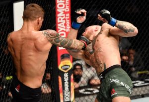 UFC'de Conor McGregor - Dustin Poirier maçı nefes kesti, ikinci raundda nakavt oldu!