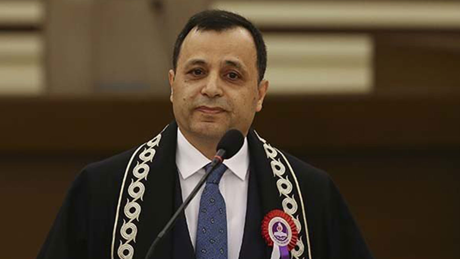 Abdulkadir Selvi: Yerel mahkemenin, AYM'nin Barış Akademisyenleri için verdiği kararı uygulamayacağı yönünde kokular geliyor Abdulkadir Selvi: Yerel mahkemenin, AYM'nin Barış Akademisyenleri için verdiği kararı uygulamayacağı yönünde kokular geliyor