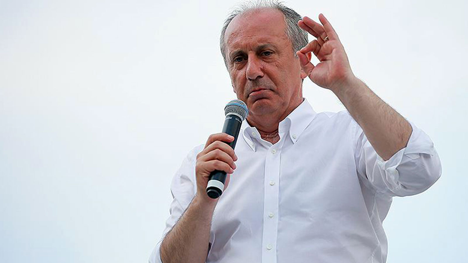Ahmet Hakan'dan Muharrem İnce'ye teklif: Soyadını 'Müftüoğlu' olarak değiştirsin Ahmet Hakan'dan Muharrem İnce'ye teklif: Soyadını 'Müftüoğlu' olarak değiştirsin