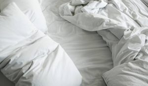 Çarşaf ve nevresimler ne sıklıkla değiştirilmeli? Yastık kılıfı nasıl yıkanır?
