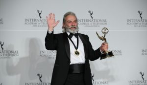 Haluk Bilginer'e Emmy ödülü kazandıran Şahsiyet dizisi Meksika'ya uyarlanıyor!