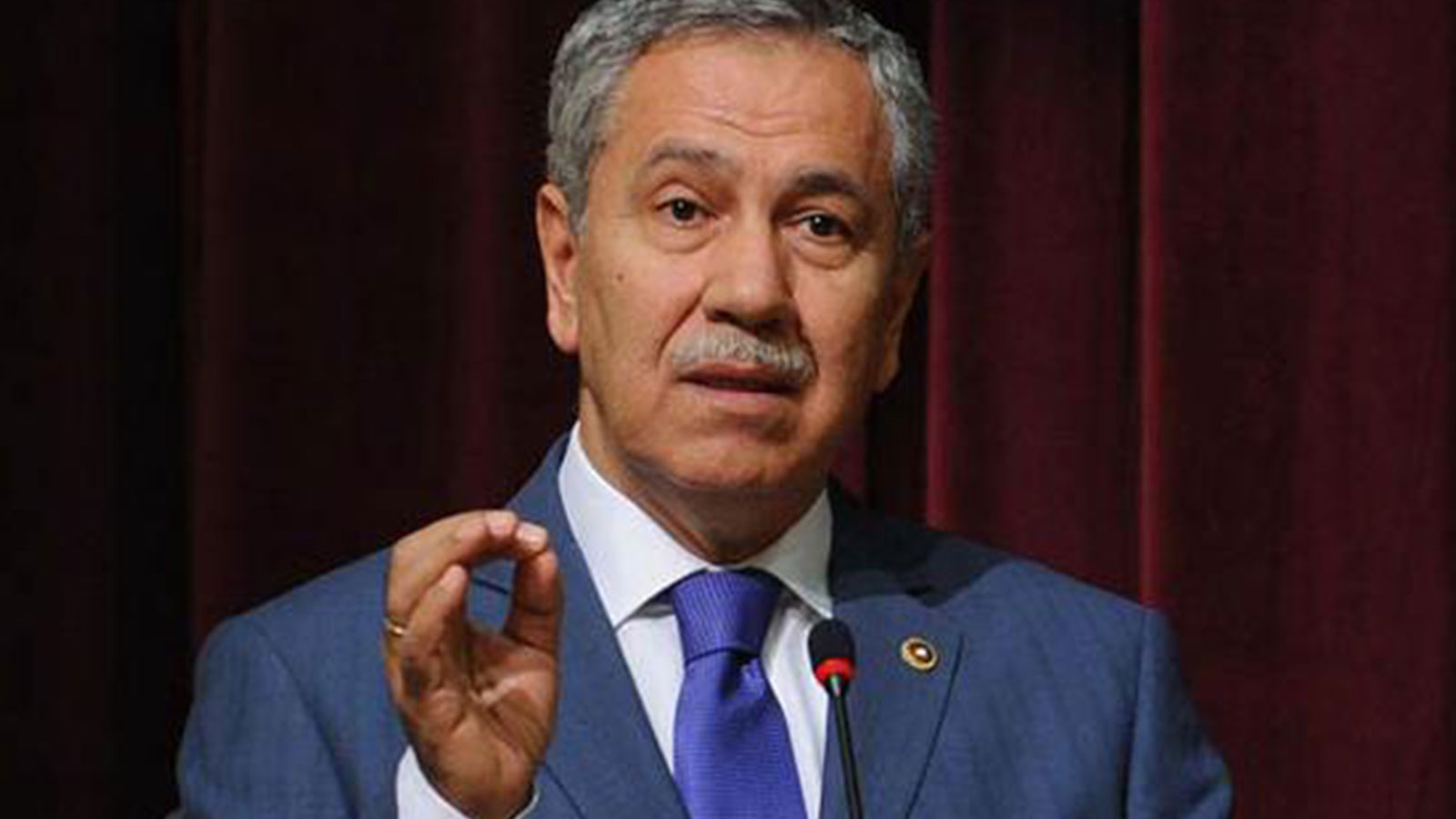 Akit yazarı: Açık ve net; Bülent Arınç AK Parti’de rahatsızlığa sebep oluyor Akit yazarı: Açık ve net; Bülent Arınç AK Parti’de rahatsızlığa sebep oluyor