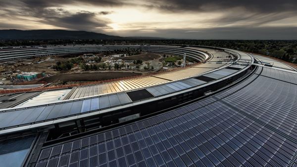 Apple başardı: Foxconn ve TSMC artık iPhone üretirken yalnızca pak güç kullanacak