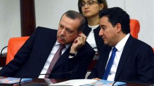 "Babacan, Erdoğan'dan nasıl bir karşı hamle geleceğini hesap edemiyor olabilir"