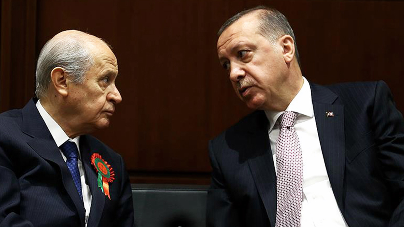 Bahçeli'den yeni parti girişimleri hakkında açıklama: Ölü doğmaktan başka şansı olmayacaktır Bahçeli'den yeni parti girişimleri hakkında açıklama: Ölü doğmaktan başka şansı olmayacaktır
