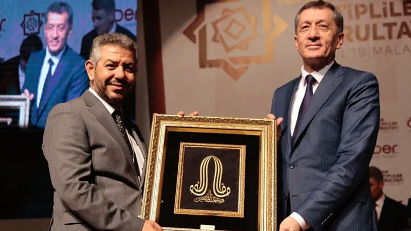 Bakan Ziya Selçuk "İmam hatip liseleri" dolu derken MEB'in rakamları tersini söylüyor