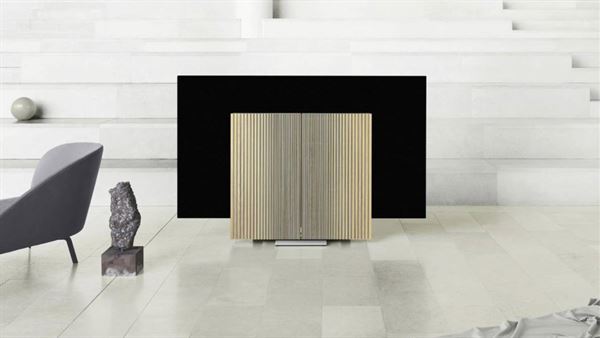 Bang & Olufsen Beovision Harmony açılır kapanır yapısı ile dikkat çekiyor Bang & Olufsen Beovision Harmony açılır kapanır yapısı ile dikkat çekiyor