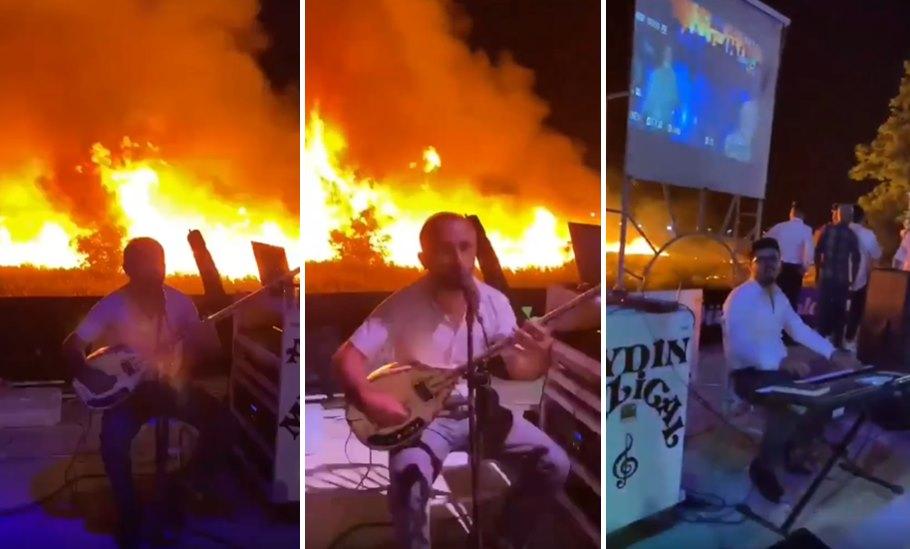 Burdur'da Arkasındaki Sazlık Alan Yanarken Müziğini Yapmaya Devam Eden Orkestra Burdur'da Arkasındaki Sazlık Alan Yanarken Müziğini Yapmaya Devam Eden Orkestra