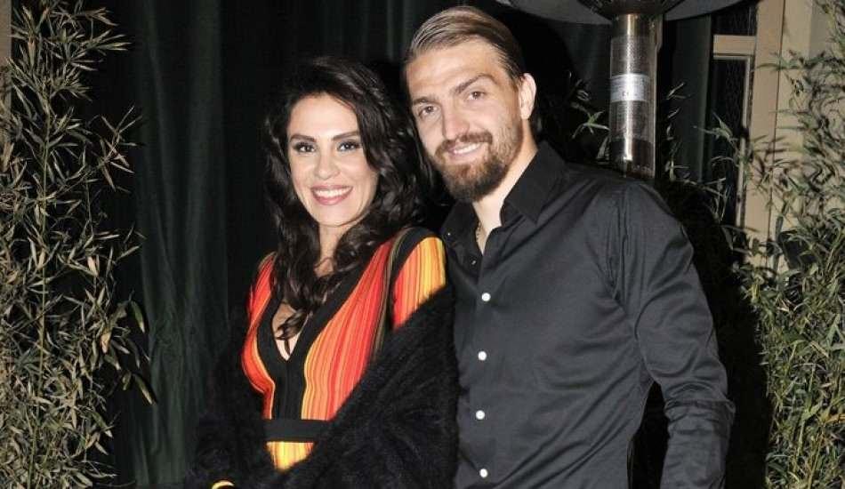 Caner Erkin'den eşi Şükran Ovalı'ya sevgi dolu sözler Caner Erkin'den eşi Şükran Ovalı'ya sevgi dolu sözler