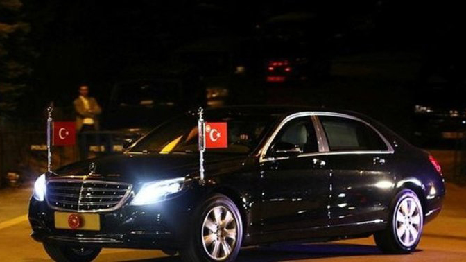 CHP Genel Başkan Yardımcısı Kaya: Tank Palet Fabrikası'nı Katar'a satanlar 80 milyon liraya zırhlı araç alıyor, bu halk size ne yaptı! CHP Genel Başkan Yardımcısı Kaya: Tank Palet Fabrikası'nı Katar'a satanlar 80 milyon liraya zırhlı araç alıyor, bu halk size ne yaptı!
