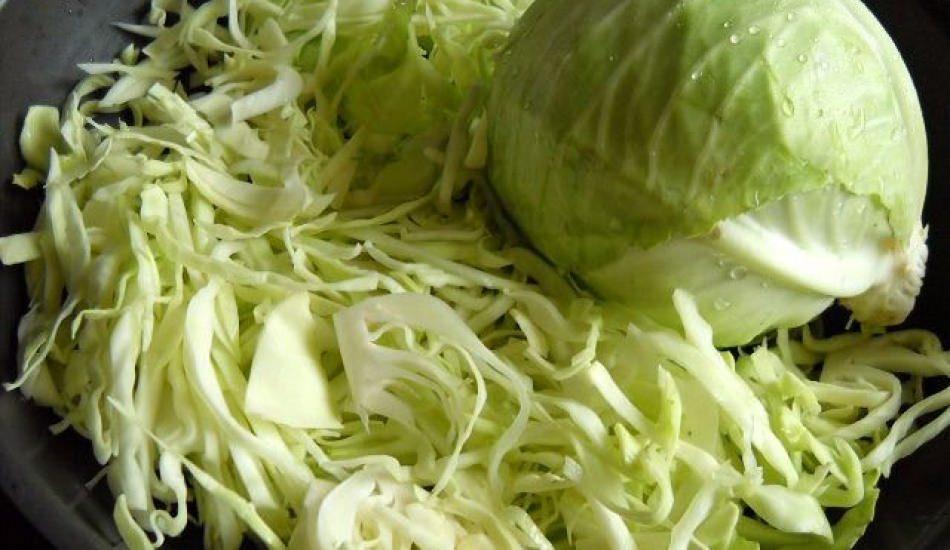 Çiğ Lahana yiyerek nasıl zayıflanır? Lahana diyeti nedir? Saraç'tan zayıflatan Lahana detoksu Çiğ Lahana yiyerek nasıl zayıflanır? Lahana diyeti nedir? Saraç'tan zayıflatan Lahana detoksu
